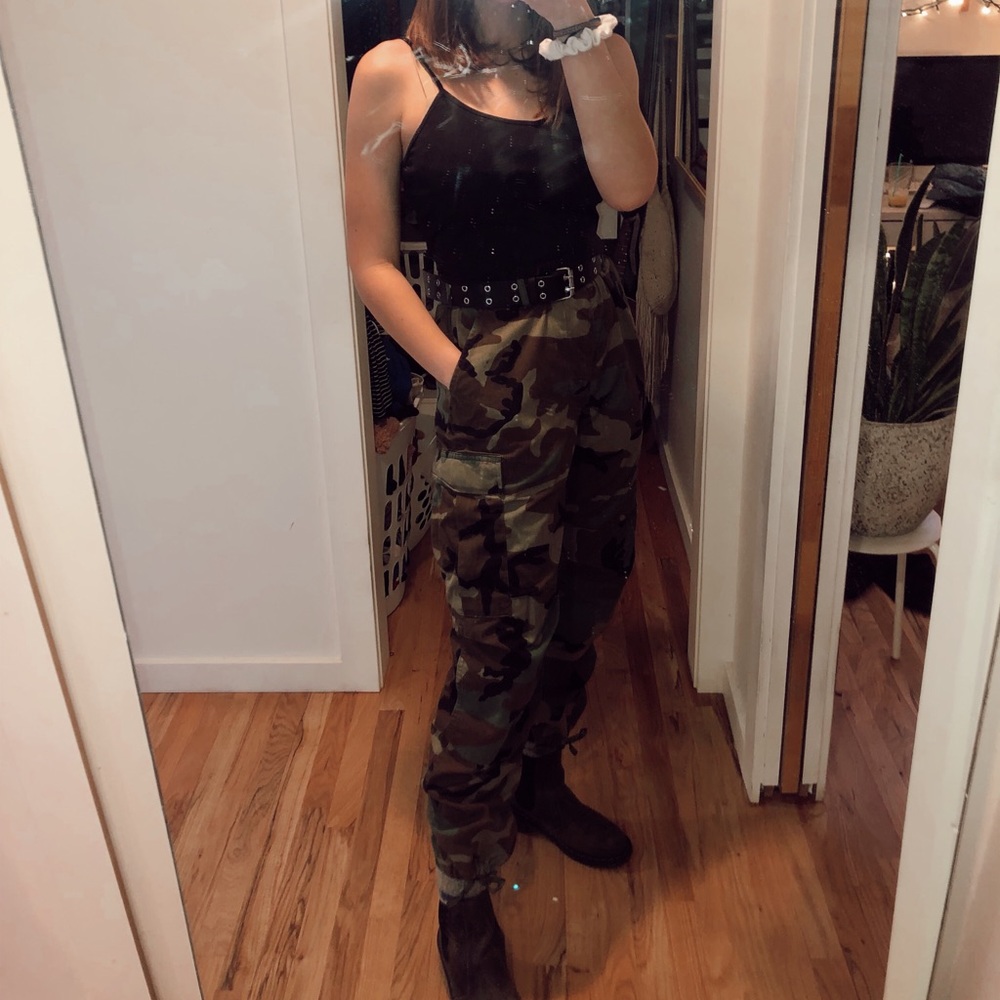 adjustable camo cargo pants